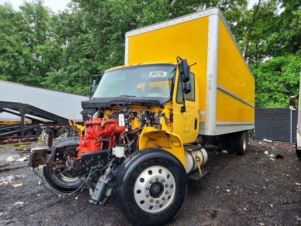 2018 International 4000 series VIN 1HTMMMML8JH713431 COPART salvage auction — MECHANICAL, TX - CERTIFICATE OF TITLE, sold $1,600 on 2026-07-10 (photo 1)