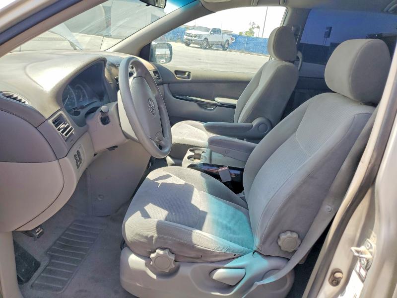 2004 Toyota Sienna VIN 5TDZA23C54S021273 COPART salvage auction — FRONT END, Nm - Certificate Of Title (P), sold $700 on 2026-07-25 (photo 7)