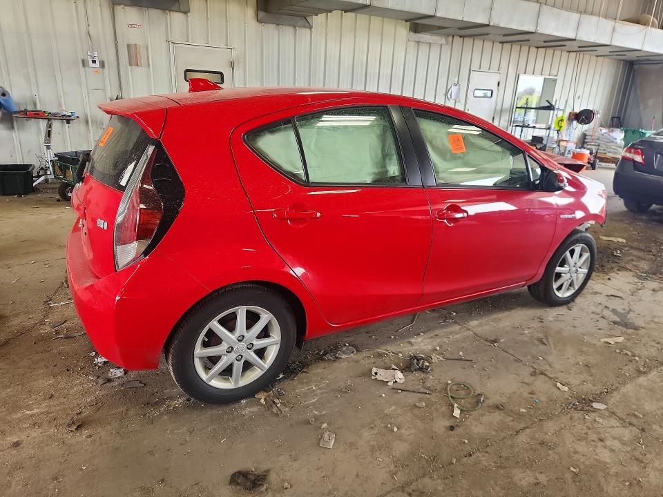 2016 Toyota Prius c VIN JTDKDTB39G1131955 COPART salvage auction — FRONT END, Wi - Junked Vehicle Bill Of Sale, sold $400 on 2026-07-20 (photo 3)