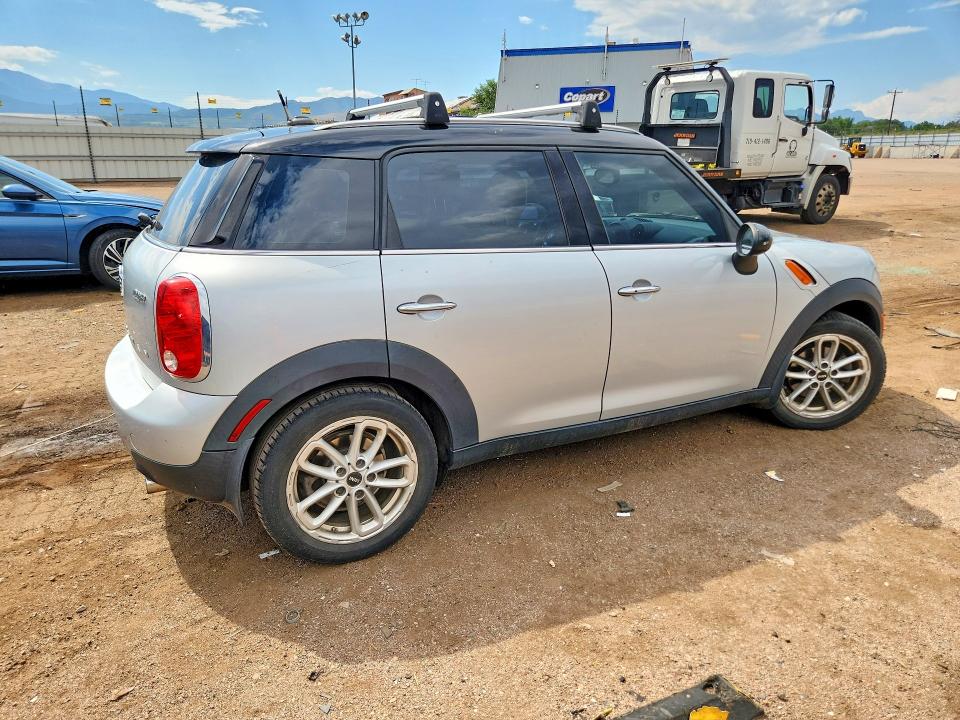 2015 Mini Cooper VIN WMWZB3C5XFWR44708 COPART salvage auction — MINOR DENT/SCRATCHES, CO - DIS/DLR/EXP ONLY CLEAN TITLE, sold $750 on 2026-08-05 (photo 3)