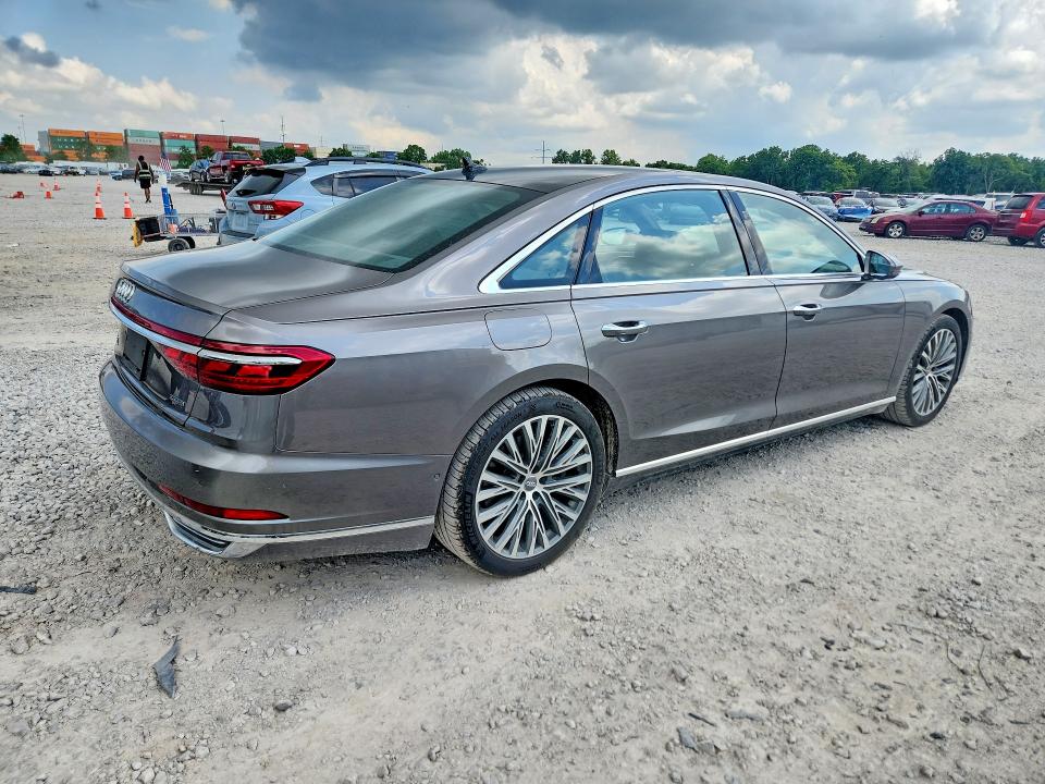 2019 Audi A8 VIN WAU8DAF86KN016314 COPART salvage auction — MINOR DENT/SCRATCHES, Oh - Certificate Of Title (P), sold $11,000 on 2026-07-31 (photo 3)