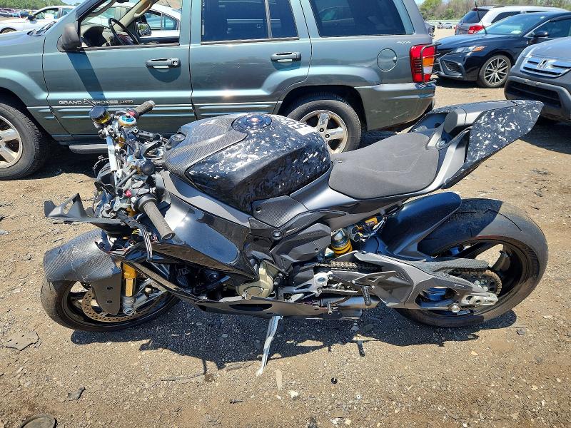 2025 Ducati Panigale VIN ZDMDAG6WXSB000909 COPART salvage auction — FRONT END, Ny - Mv-907A Salvage Certificate, sold $10,300 on 2026-08-13 (photo 3)