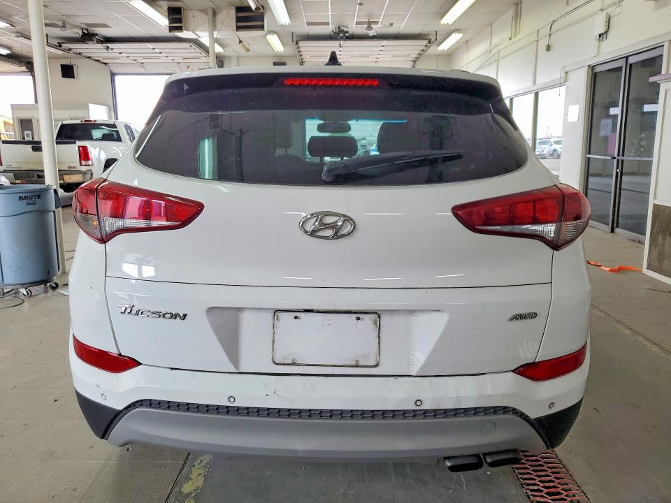 2018 Hyundai Tucson VIN KM8J3CA22JU690692 COPART salvage auction — MECHANICAL, WA - VEHICLE CERT OF OWNERSHIP-TITL, sold $1,600 on 2026-07-31 (photo 6)