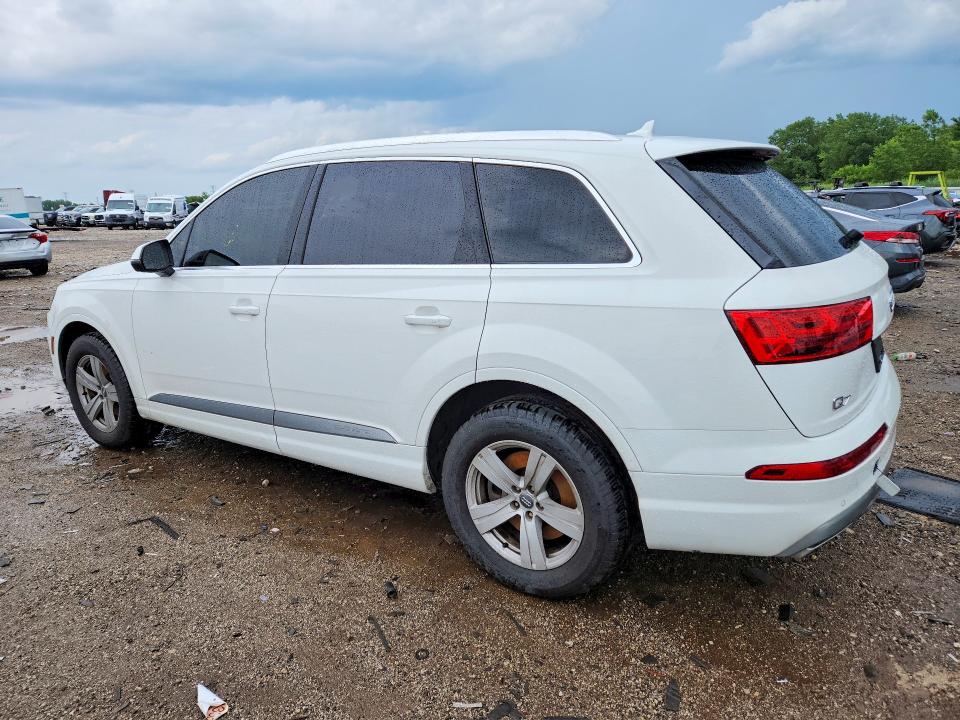 2019 Audi Q7 VIN WA1LHAF77KD017853 COPART salvage auction — MINOR DENT/SCRATCHES, Il - Certificate Of Title, sold $10,900 on 2026-07-29 (photo 2)