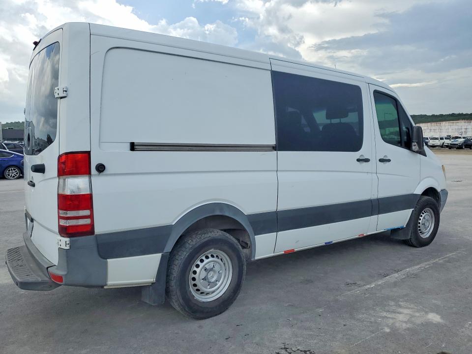 2012 Mercedes-benz Sprinter VIN WD3PE7CC8C5701059 COPART salvage auction — MECHANICAL, Ok - Certificate Of Title, sold $300 on 2026-07-27 (photo 3)