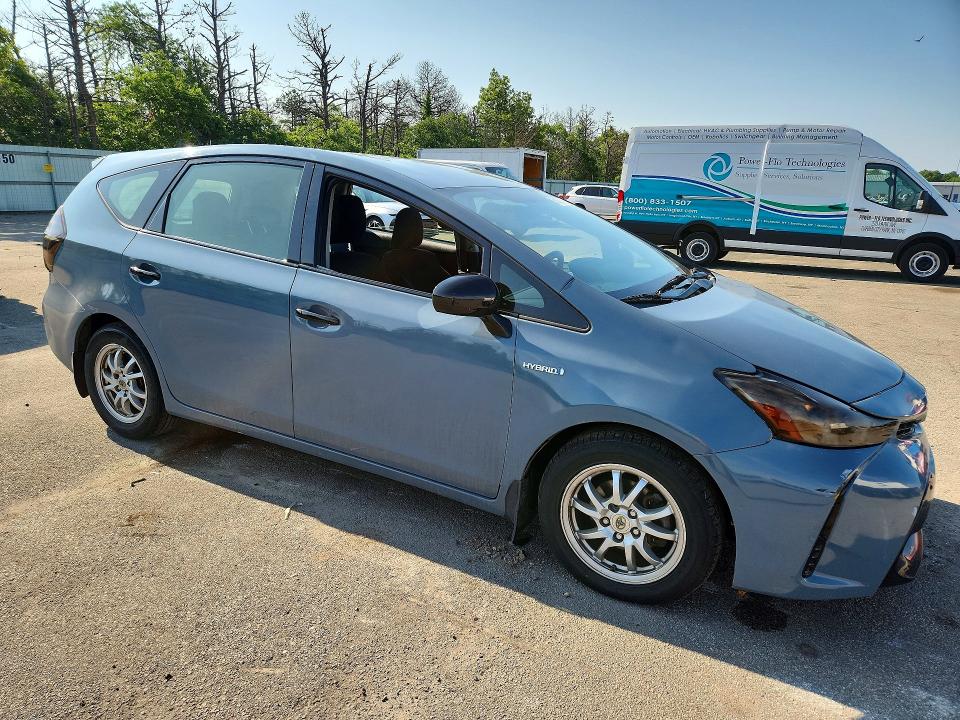 2015 Toyota Prius v VIN JTDZN3EU0FJ033394 COPART salvage auction — MINOR DENT/SCRATCHES, Ny - Certificate Of Title, sold $1,450 on 2026-07-29 (photo 4)