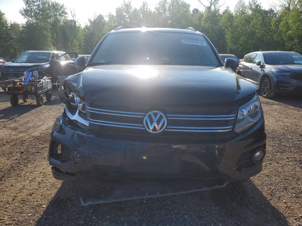 2016 Volkswagen Tiguan VIN WVGJV7AX1GW606808 COPART salvage auction — FRONT END, ON - PERMIT NO BRAND - UNFIT, sold $1,450 on 2026-08-18 (photo 5)