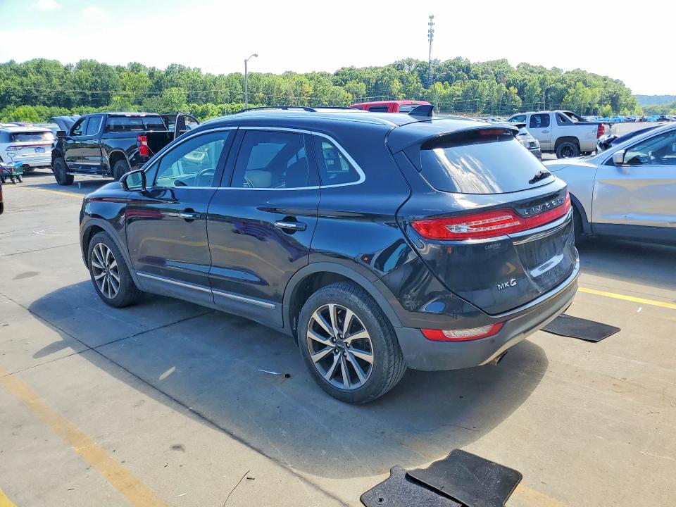 2019 Lincoln Mkc VIN 5LMCJ3C99KUL31458 COPART salvage auction — MINOR DENT/SCRATCHES, WV - CERTIFICATE OF TITLE (P), sold $1,050 on 2026-07-30 (photo 2)