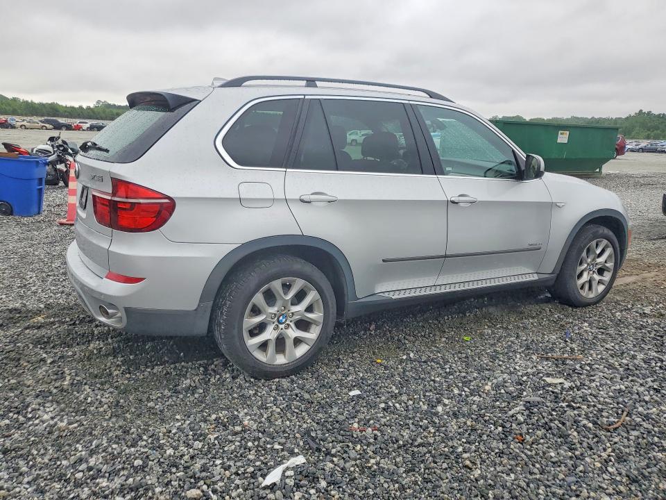 2013 BMW X5 VIN 5UXZV4C5XD0B06938 COPART salvage auction — MINOR DENT/SCRATCHES, Sc - Certificate Of Title, sold $1,200 on 2026-07-27 (photo 3)