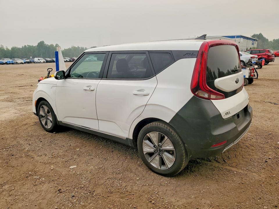 2020 Kia Soul VIN KNDJ33A13L7003474 COPART salvage auction — VANDALISM, ON - PERMIT NO BRAND - UNFIT (P), sold $650 on 2026-07-21 (photo 2)