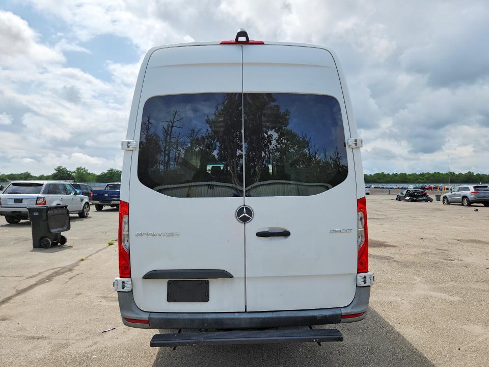 2022 Mercedes-benz Sprinter VIN W1Y4DCHY6NT084831 COPART salvage auction — MINOR DENT/SCRATCHES, Ny - Certificate Of Title, sold $5,800 on 2026-08-24 (photo 6)