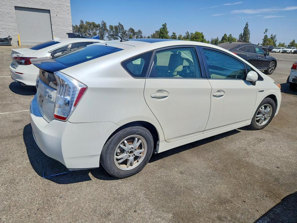 2010 Toyota Prius VIN JTDKN3DU6A1301991 COPART salvage auction — MINOR DENT/SCRATCHES, Ca - Dis/Dlr/Exp Only Clean Title, sold $1,150 on 2026-07-21 (photo 3)