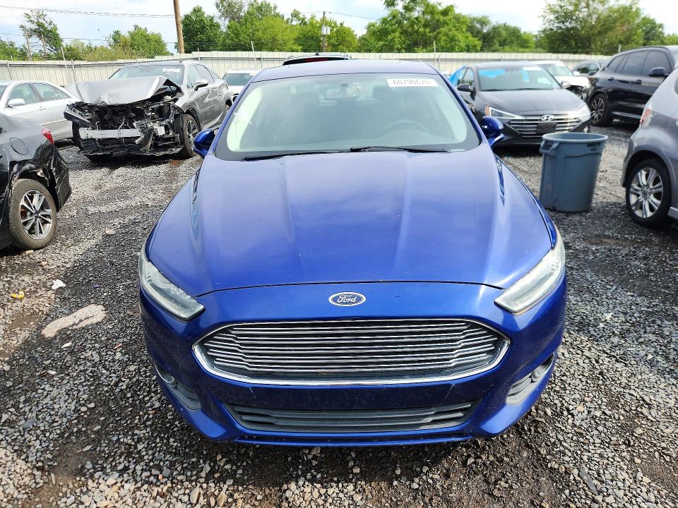 2016 Ford Fusion VIN 3FA6P0HD8GR385711 COPART salvage auction — MINOR DENT/SCRATCHES, Mt - Certificate Of Title (P), sold $1,750 on 2026-07-31 (photo 5)