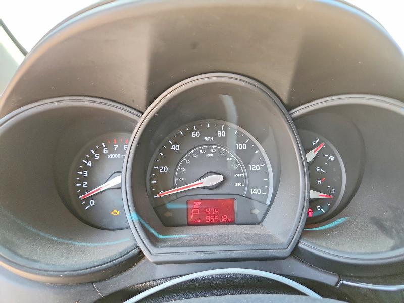 2016 Kia Rio VIN KNADM4A37G6684071 COPART salvage auction — REAR END, Tx - Salvage Vehicle Title, sold $400 on 2026-07-15 (photo 9)