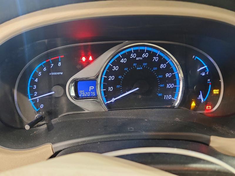 2011 Toyota Sienna VIN 5TDYK3DCXBS055820 COPART salvage auction — FRONT END, WI - CERTIFICATE OF TITLE, sold $1,600 on 2026-07-20 (photo 9)