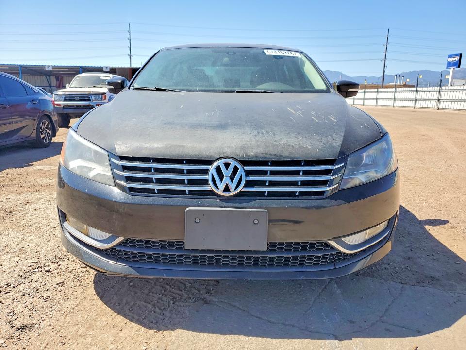2013 Volkswagen Passat VIN 1VWCN7A36DC050175 COPART salvage auction — MINOR DENT/SCRATCHES, Co - Bill Of Sale-Parts Only, sold $950 on 2026-08-12 (photo 5)