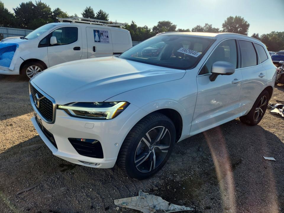 2018 Volvo Xc60 VIN LYVA22RM0JB117680 COPART salvage auction — SIDE, Salvage Title, sold $11,300 on 2026-08-04 (photo 1)