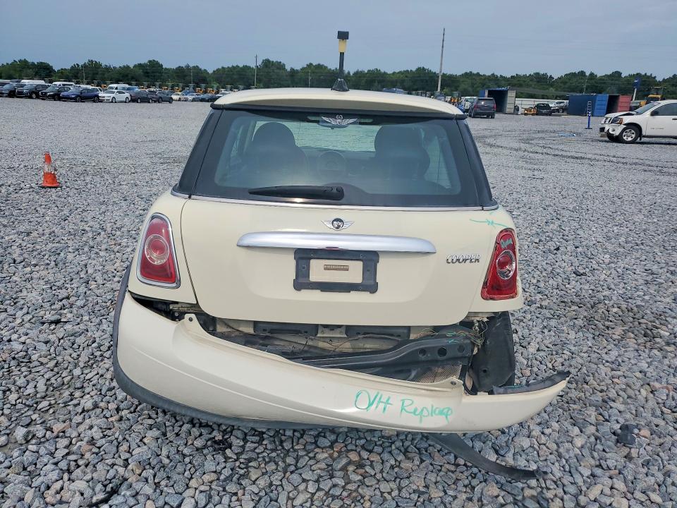 2011 Mini Cooper VIN WMWSU3C53BT099854 COPART salvage auction — FRONT END, FL - CERTIFICATE OF DESTRUCTION, sold $400 on 2026-08-07 (photo 6)