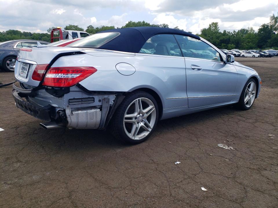 2013 Mercedes-benz E-class VIN WDDKK5KF7DF191135 COPART salvage auction — REAR END, CT - CERT OF TITLE-SALVAGE, sold $1,850 on 2026-08-04 (photo 3)