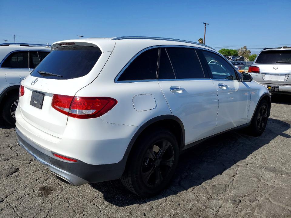 2016 Mercedes-benz Glc VIN WDC0G4JB6GF016532 COPART salvage auction — MINOR DENT/SCRATCHES, Ca - Certificate Of Title (P), sold $1,350 on 2026-08-13 (photo 3)