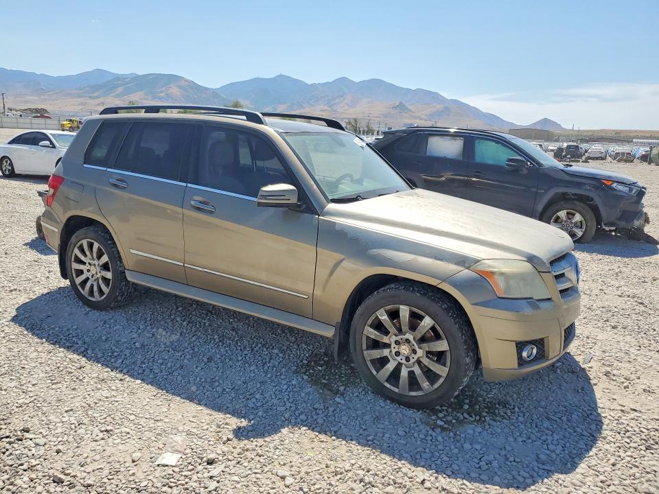 2010 Mercedes-benz Glk-class VIN WDCGG8HB2AF416087 COPART salvage auction — MINOR DENT/SCRATCHES, Ut - Cert Of Title-Rebuilt/Restored, sold $900 on 2026-07-31 (photo 4)