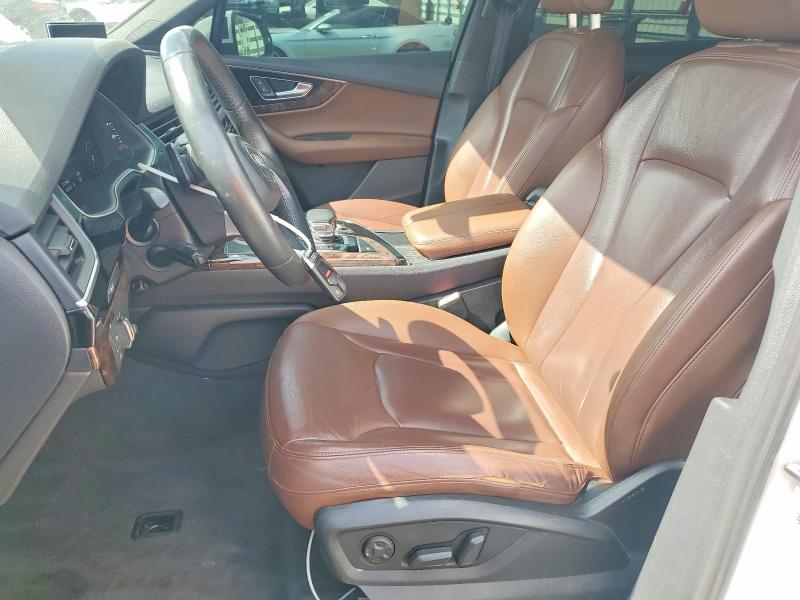 2019 Audi Q7 VIN WA1LAAF73KD014615 COPART salvage auction — MINOR DENT/SCRATCHES, FL - CERTIFICATE OF TITLE (P), sold $2,550 on 2026-07-27 (photo 7)