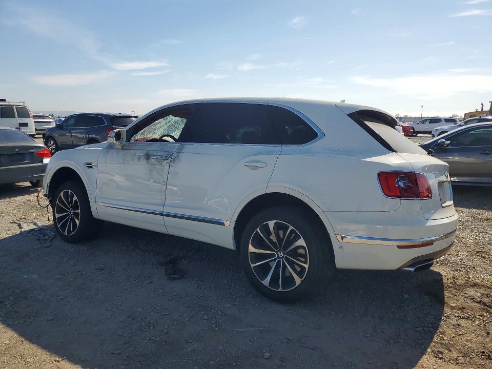 2018 Bentley Bentayga VIN SJAAC2ZV8JC019077 COPART salvage auction — FRONT END, CA - SALVAGE CERTIFICATE, sold $20,500 on 2026-09-18 (photo 2)
