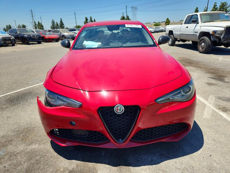 2018 Alfa romeo Giulia VIN ZARFAEBN7J7598843 COPART salvage auction — FRONT END, Salvage Title, sold $1,350 on 2026-09-10 (photo 5)