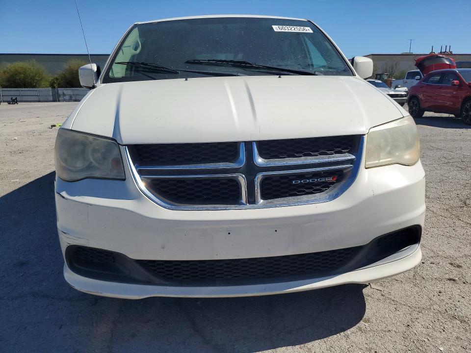 2013 Dodge Caravan VIN 2C4RDGCG8DR523713 COPART salvage auction — FRONT END, Nv - Certificate Of Title, sold $500 on 2026-09-10 (photo 5)