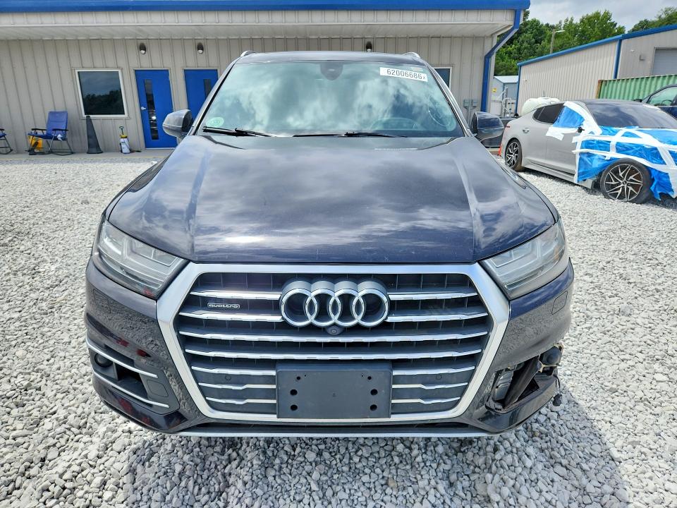 2017 Audi Q7 VIN WA1VAAF79HD024082 COPART salvage auction — FRONT END, GA - CERTIFICATE OF TITLE, sold $4,000 on 2026-07-30 (photo 5)