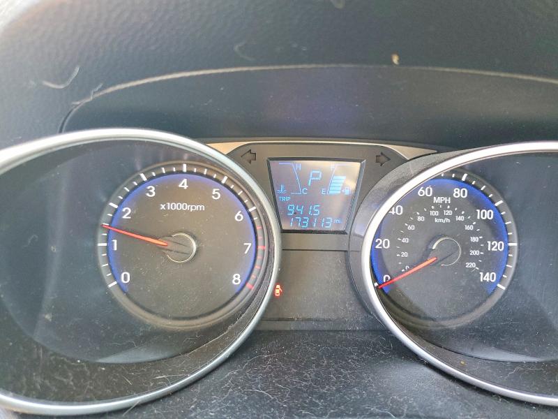 2011 Hyundai Tucson VIN KM8JU3AC4BU140255 COPART salvage auction — REAR END, CA - SALVAGE CERTIFICATE, sold $1,100 on 2026-07-15 (photo 9)