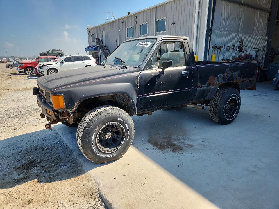 1986 Toyota Pickup VIN JT4RN63BXG0041531 COPART salvage auction — NORMAL WEAR, Sd - Certificate Of Title, sold $1,350 on 2026-07-28 (photo 1)