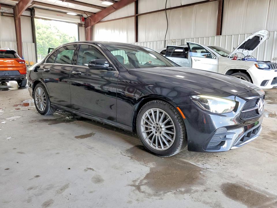 2022 Mercedes-benz E-klasse VIN W1KZF8EB7NB056145 COPART salvage auction — REAR END, Pa - Certificate Of Salvage, sold $24,100 on 2026-08-12 (photo 4)