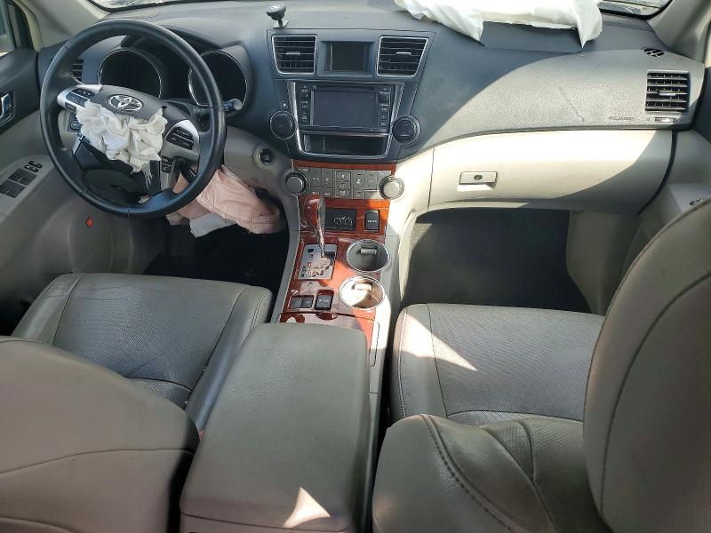 2013 Toyota Highlander VIN 5TDYK3EH3DS102991 COPART salvage auction — FRONT END, Id - Certificate Of Title, sold $2,200 on 2026-07-26 (photo 8)