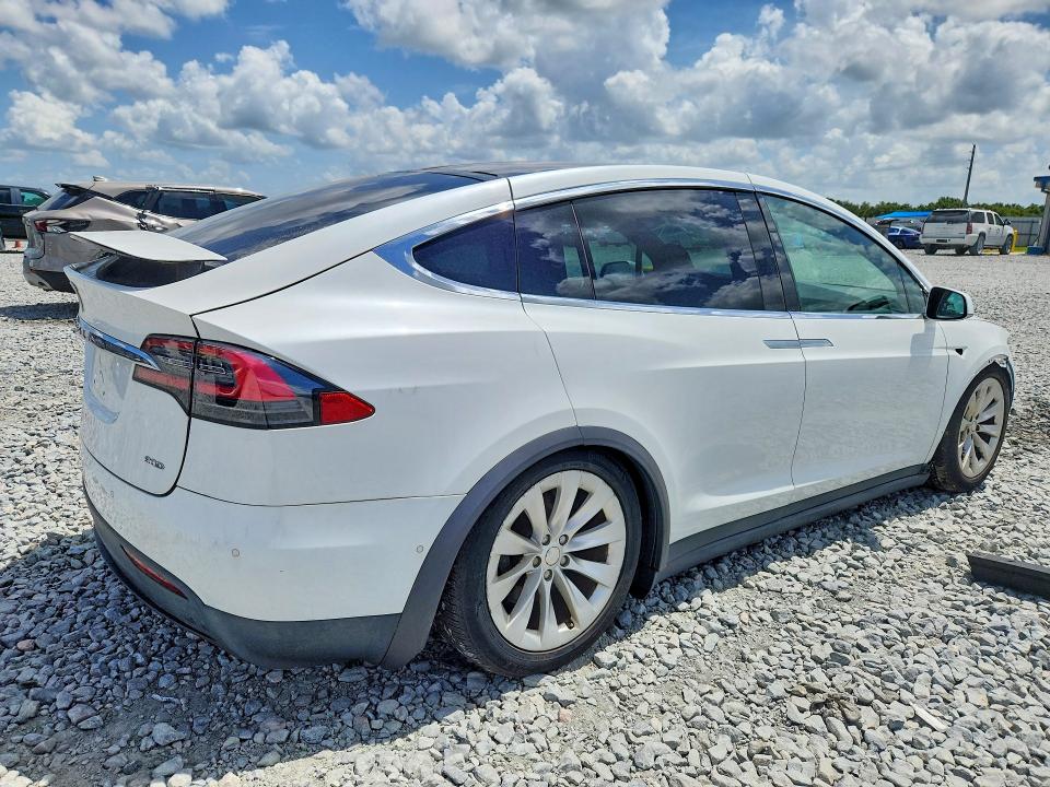 2016 Tesla Model x VIN 5YJXCBE2XGF027827 COPART salvage auction — FRONT END, MA - CERTIFICATE OF TITLE (P), sold $6,900 on 2026-07-31 (photo 3)