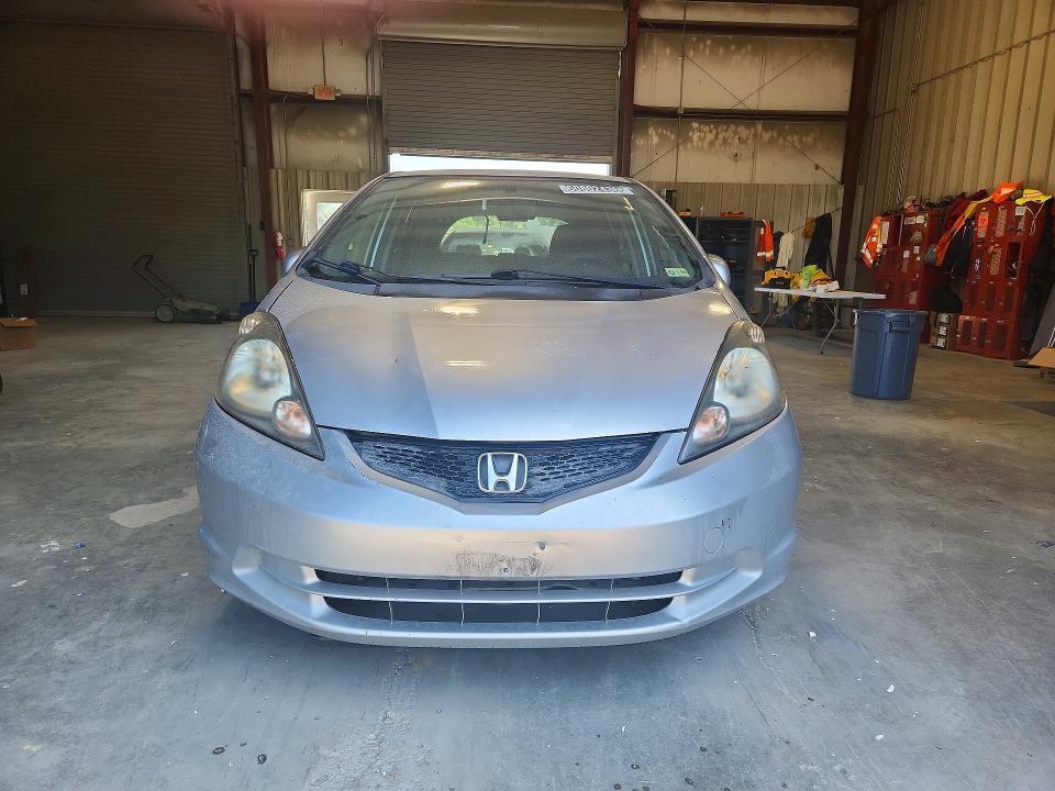 2013 Honda Fit VIN JHMGE8H30DC049019 COPART salvage auction — MINOR DENT/SCRATCHES, Va - Cert Of Title - Salvage, sold $225 on 2026-07-28 (photo 5)