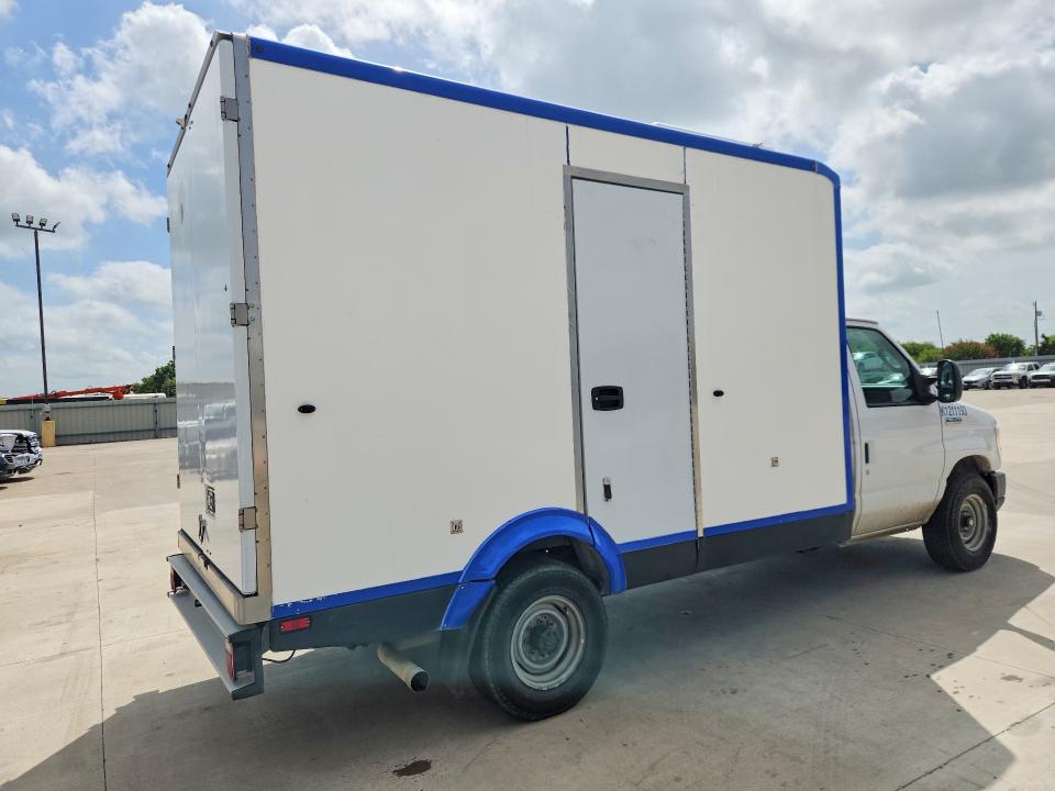2023 Ford Econoline VIN 1FDWE3FK2PDD14821 COPART salvage auction — SIDE, TX - CERTIFICATE OF TITLE, sold $10,000 on 2026-07-29 (photo 3)