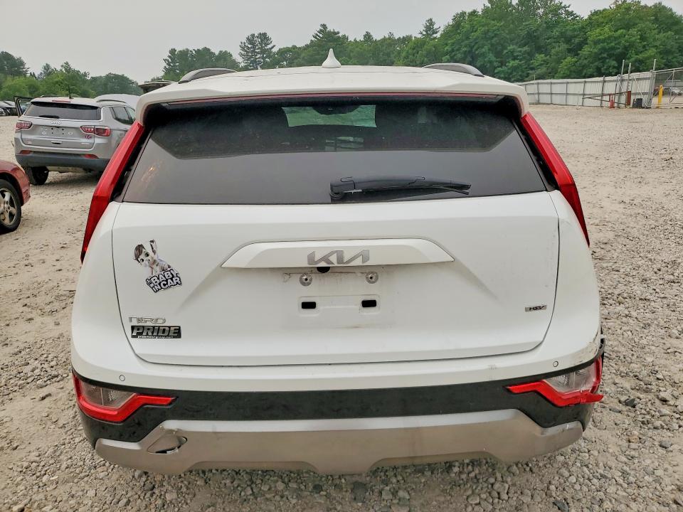 2023 Kia Niro VIN KNDCR3LE1P5044324 COPART salvage auction — ROLLOVER, MA - CERTIFICATE OF TITLE, sold $2,150 on 2026-07-20 (photo 6)