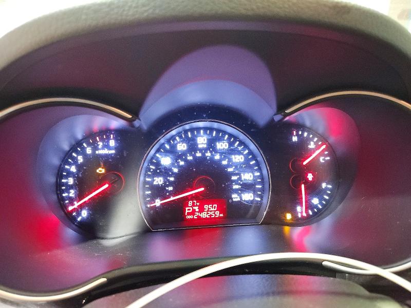 2014 Kia Sorento VIN 5XYKT3A60EG528787 COPART salvage auction — MINOR DENT/SCRATCHES, RI - CERTIFICATE OF TITLE (P), sold $2,500 on 2026-07-22 (photo 9)