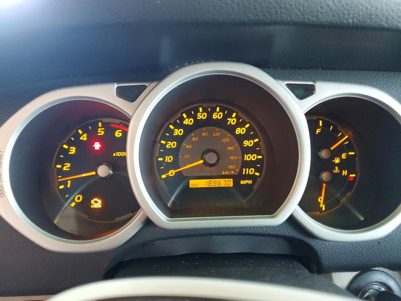 2005 Toyota 4runner VIN JTEBU14R450061561 COPART salvage auction — MINOR DENT/SCRATCHES, CA - DIS/DLR/EXP ONLY CLEAN TITLE, sold $3,400 on 2026-07-20 (photo 9)
