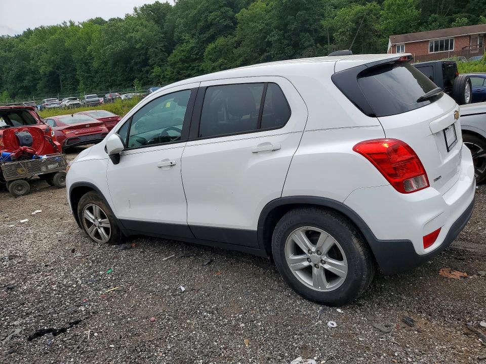 2019 Chevrolet Trax VIN 3GNCJKSB7KL398471 COPART salvage auction — MINOR DENT/SCRATCHES, WV - CERTIFICATE OF TITLE, sold $1,050 on 2026-07-28 (photo 2)