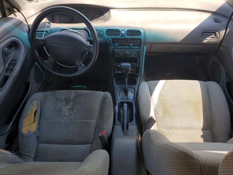 1993 Mazda 626 VIN 1YVGE22A8P5238140 COPART salvage auction — MINOR DENT/SCRATCHES, Co - Dis/Dlr/Exp Only Clean Title, sold $250 on 2026-07-22 (photo 8)