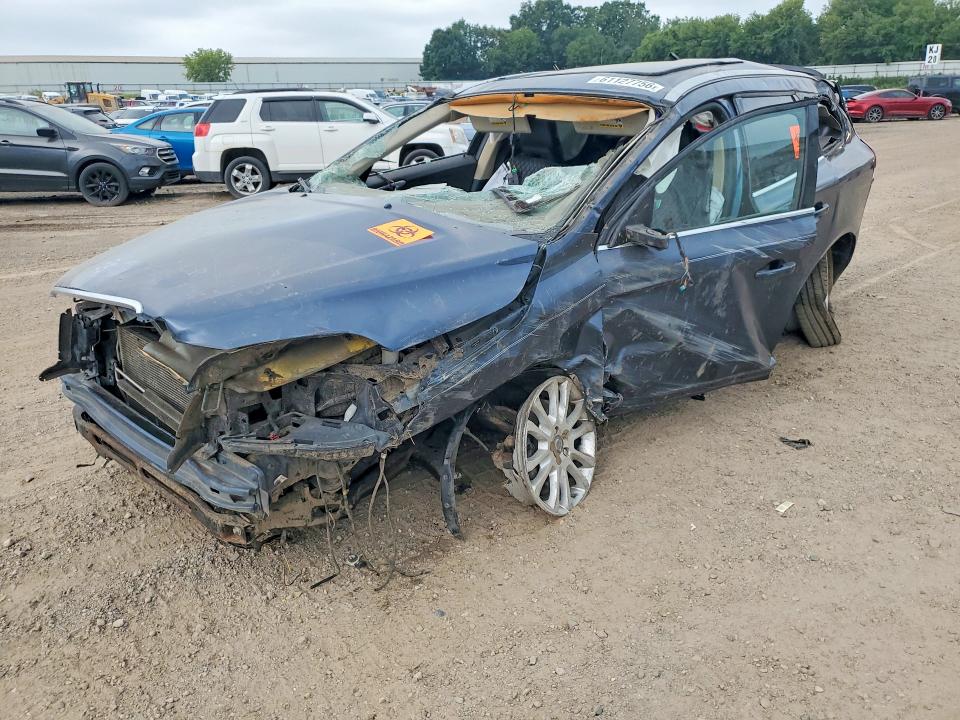 2010 Volvo Xc60 VIN YV4992DZ5A2083767 COPART salvage auction — ROLLOVER, MI - CERTIFICATE OF TITLE, sold $500 on 2026-08-12 (photo 1)
