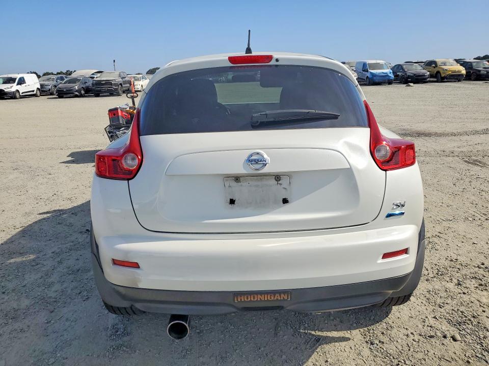 2011 Nissan Juke VIN JN8AF5MR8BT000293 COPART salvage auction — MINOR DENT/SCRATCHES, Ca - Cert Of Title-Salvaged, sold $375 on 2026-07-28 (photo 6)