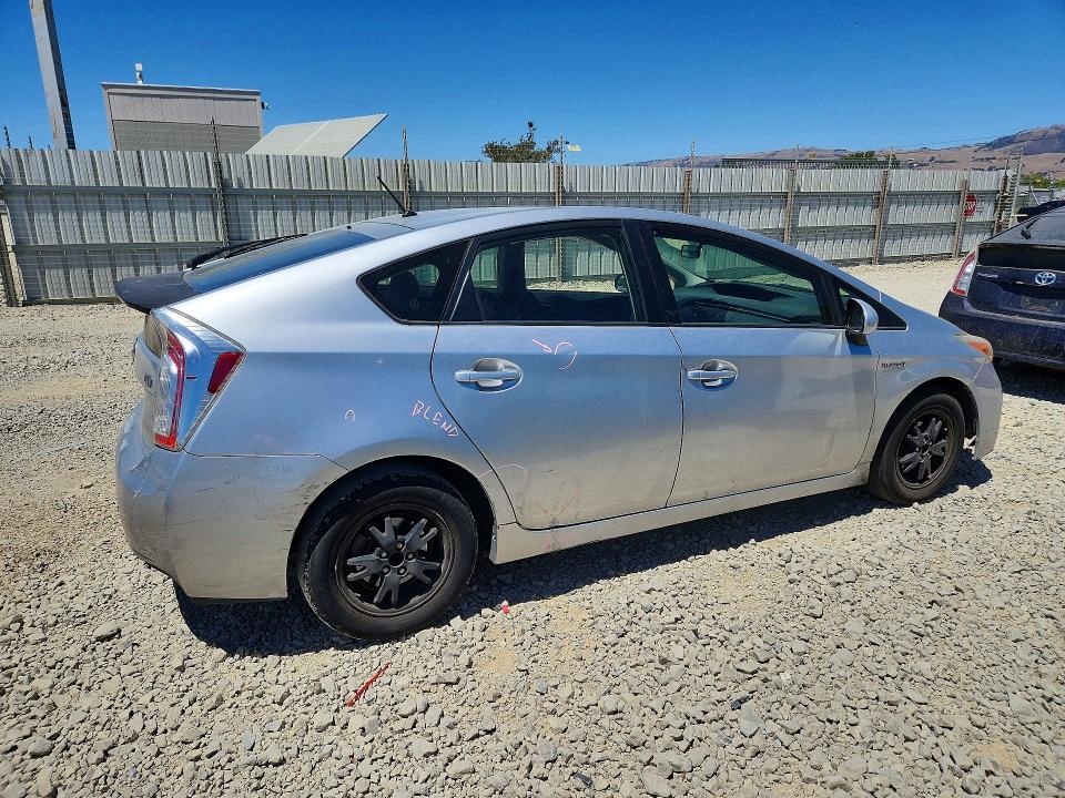 2013 Toyota Prius VIN JTDKN3DU3D0339527 COPART salvage auction — FRONT END, Ca - Salvage Certificate, sold $400 on 2026-07-30 (photo 3)
