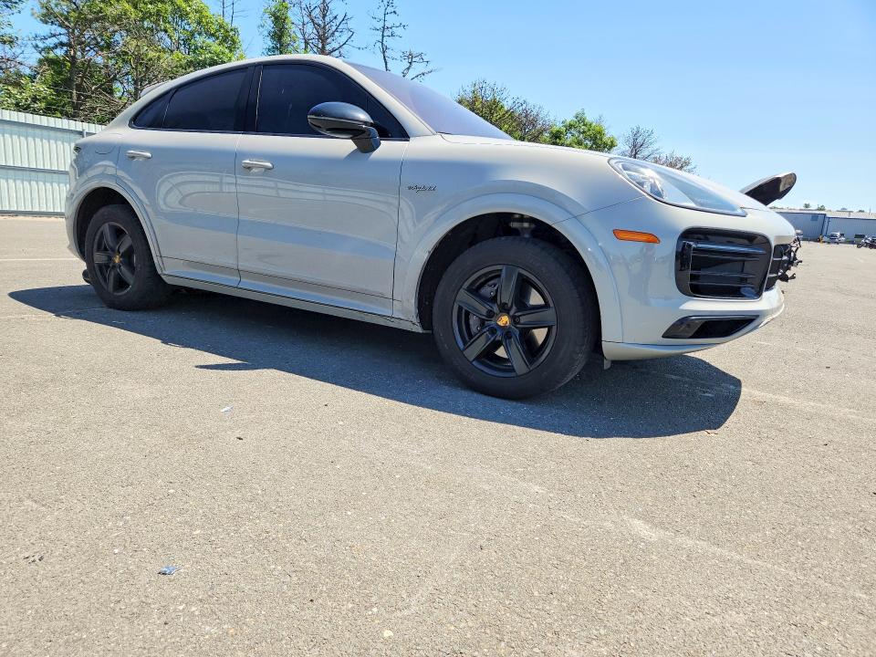 2022 Porsche Cayenne VIN WP1BE2AY9NDA51232 COPART salvage auction — REAR END, Ny - Mv-907A Salvage Certificate, sold $42,750 on 2026-09-16 (photo 4)
