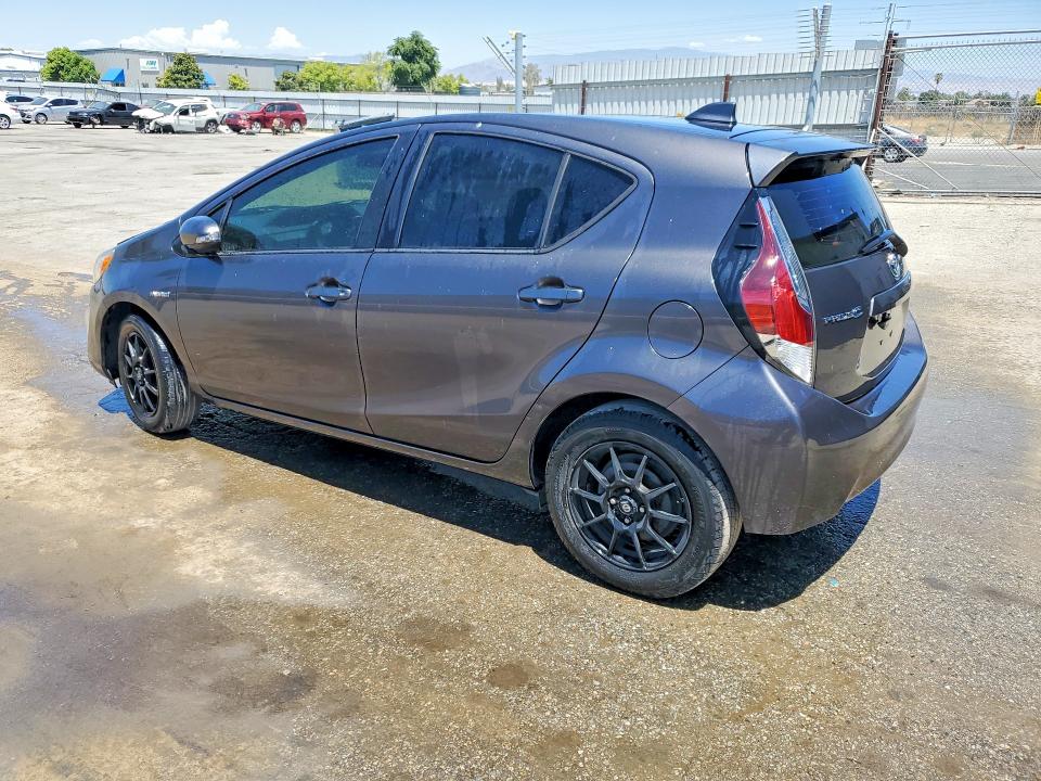 2016 Toyota Prius c VIN JTDKDTB32G1119257 COPART salvage auction — MINOR DENT/SCRATCHES, Wv - Certificate Of Title, sold $350 on 2026-07-28 (photo 2)