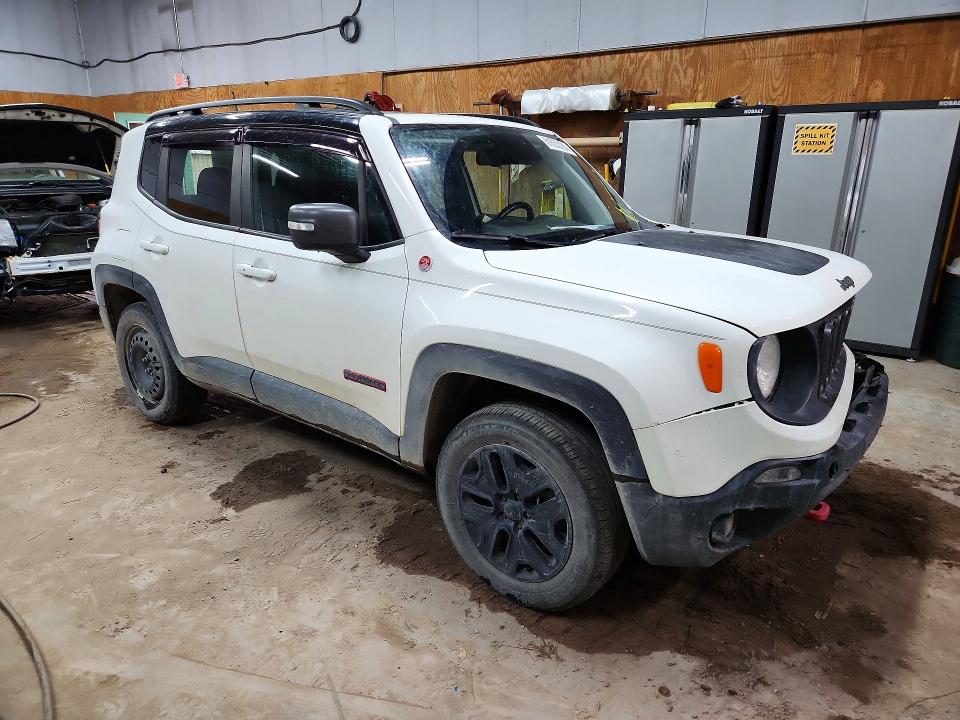2018 Jeep Renegade VIN ZACCJBCB3JPH94121 COPART salvage auction — FRONT END, Mi - Certificate Of Title, sold $2,350 on 2026-08-12 (photo 4)