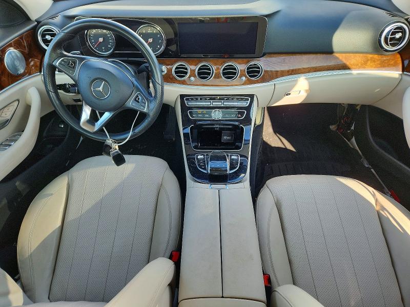 2018 Mercedes-benz E-klasse VIN WDDZF4KB6JA344185 COPART salvage auction — WATER/FLOOD, Il - Salvage Cert-Flood, sold $2,250 on 2026-08-18 (photo 8)