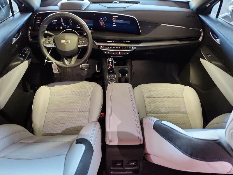 2024 Cadillac Xt4 VIN 1GYFZER4XRF215652 COPART salvage auction — REAR END, Az - Cert Of Title - Salvage, sold $10,500 on 2026-08-11 (photo 8)